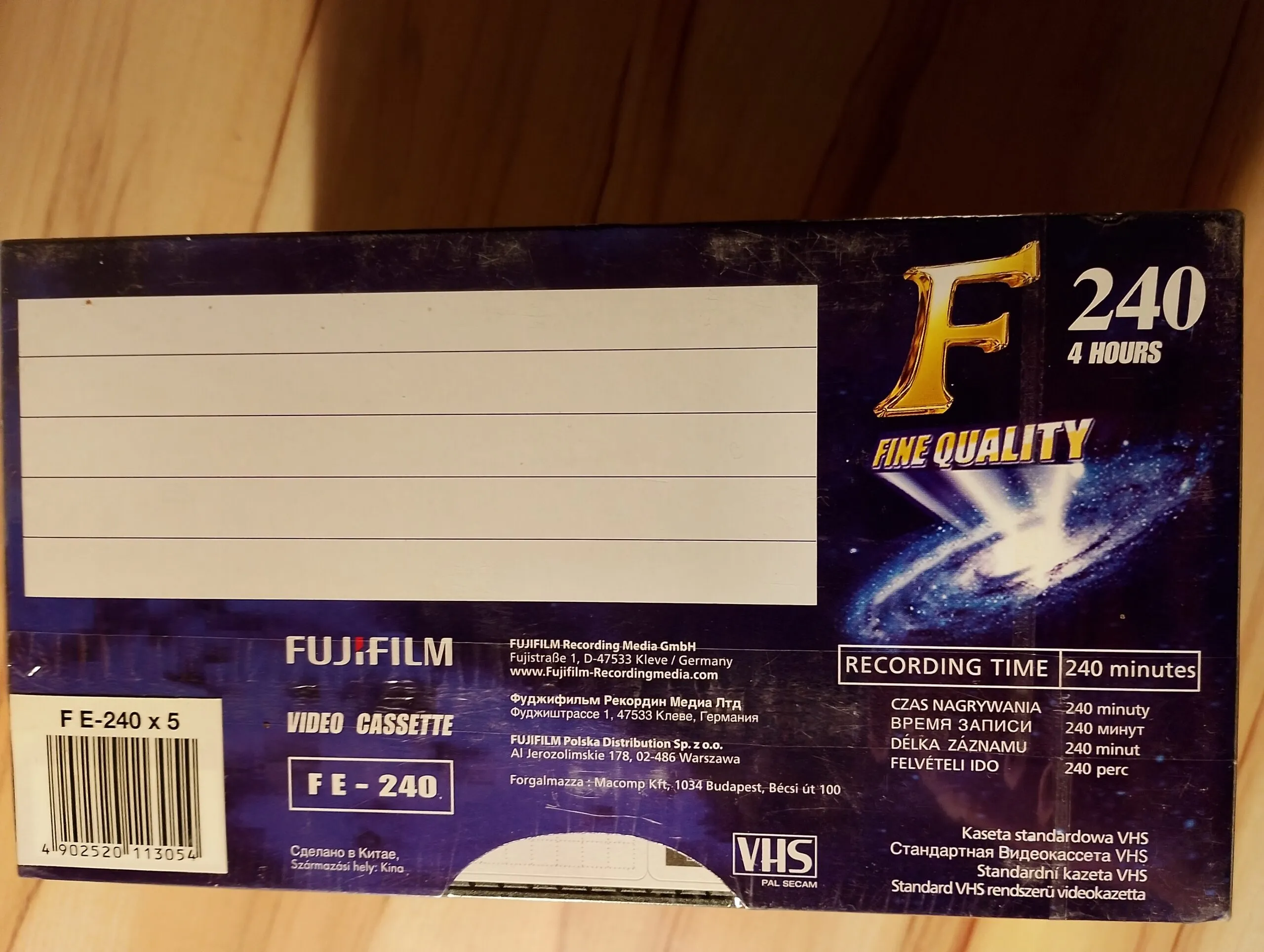 5 cassettes vidéo VHS Fujifilm F 240