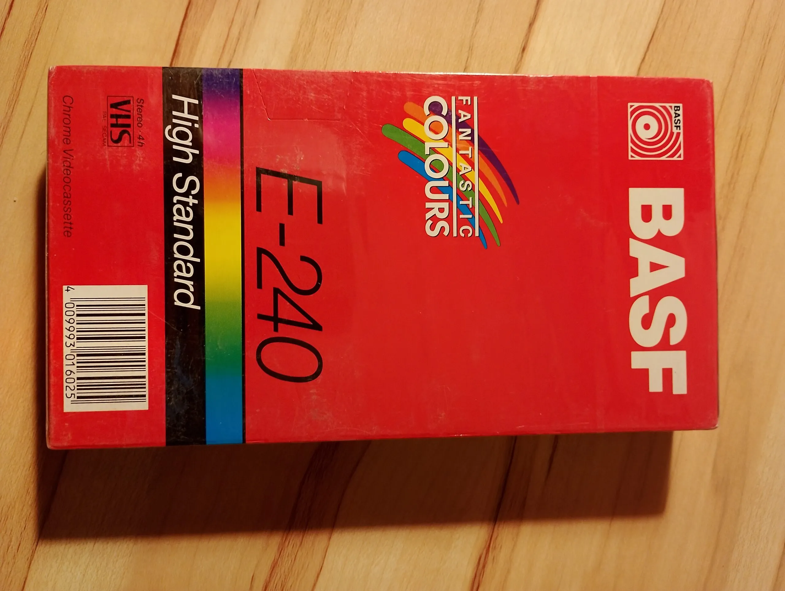 3 cassettes vidéo VHS Basf E 240